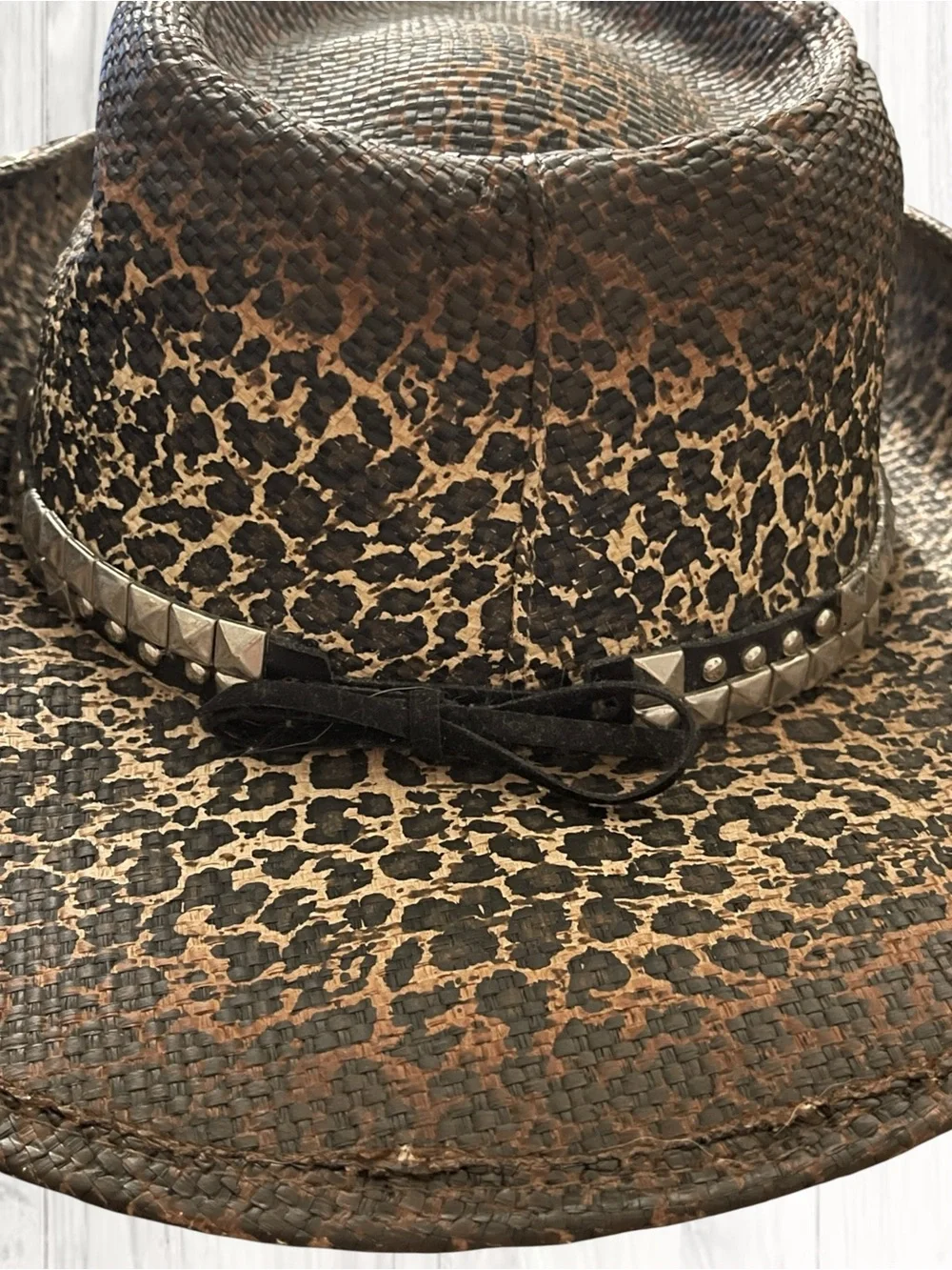 Kenny K. Studded Leopard Print Western Cowboy Hat – Size M